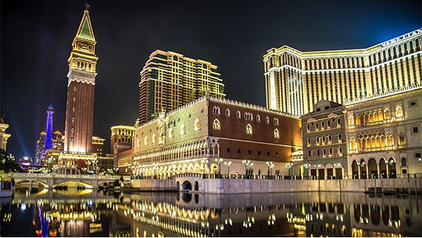 大廈怎樣做泛光照明設(shè)計(jì)才能表現(xiàn)建筑文化？